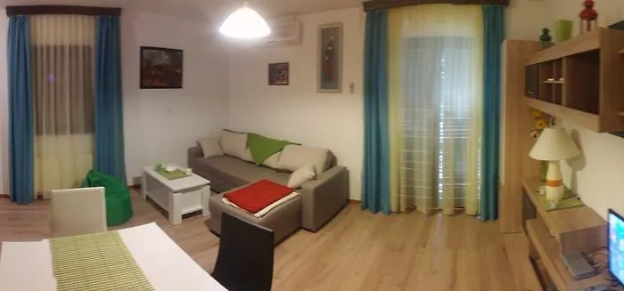 Apartments Maikidan